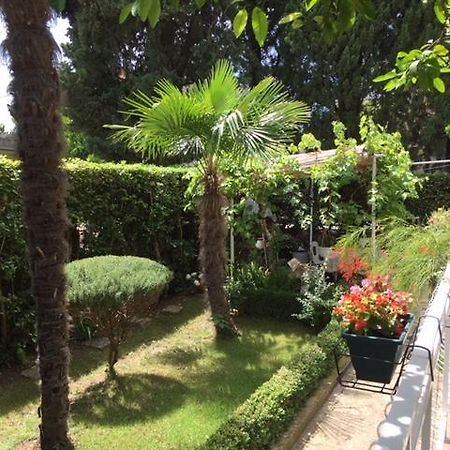 Garden Apartment Каштела Экстерьер фото